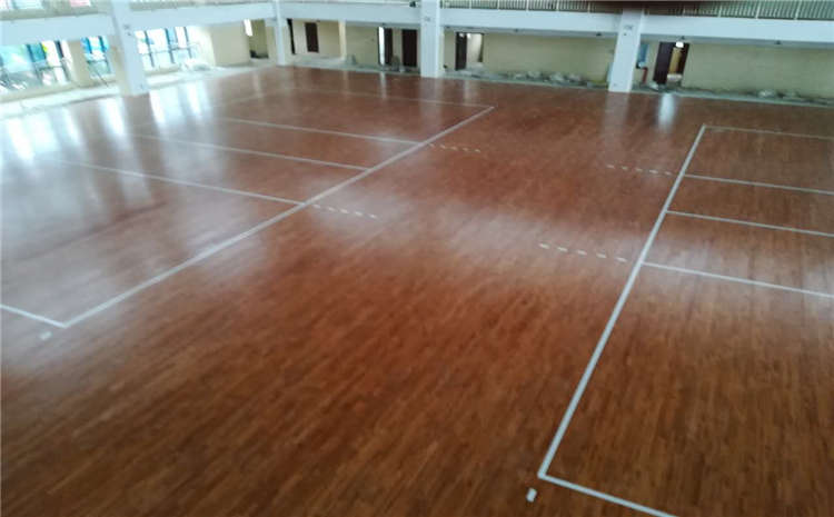 硬木企口風雨操場運動地板哪個品牌好？
