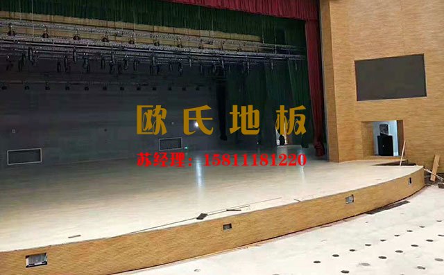 因?yàn)檫@些，選擇了舞臺(tái)運(yùn)動(dòng)木地板