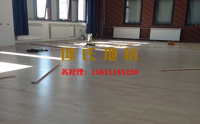 專業(yè)籃球場木地板，這四點(diǎn)很重要