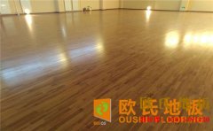 風(fēng)雨操場實(shí)木運(yùn)動(dòng)地板**品牌