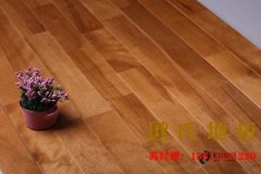 體育木地板是如何刷漆的？
